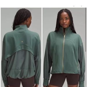 IN SEARCH OF this color jacket size 2.